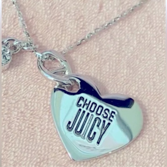 Juicy Couture VINTAGE Heart Dog Tag Couture Necklace - Picture 8 of 11